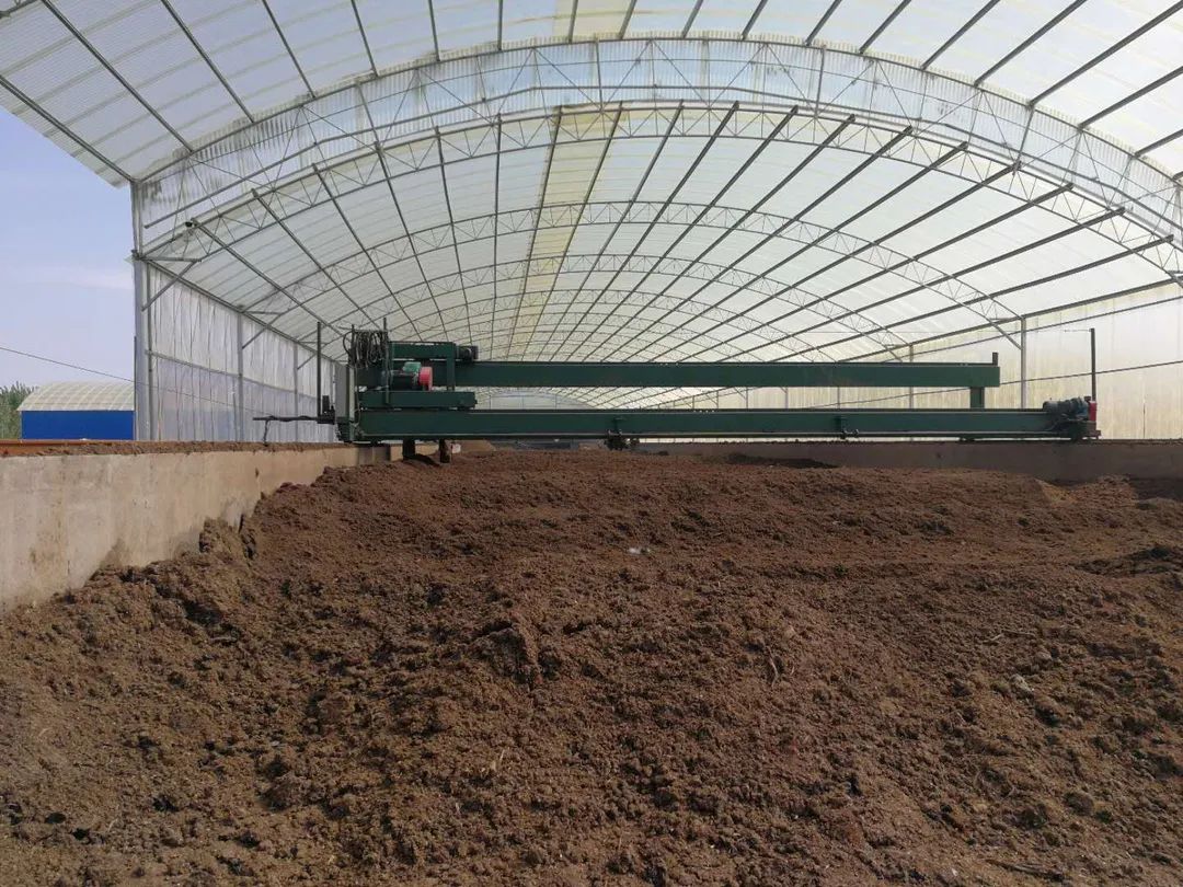 有機(jī)肥生產(chǎn)中的大量臭氣，Dejing的凈<a href='/' style='color: blue;' target='_blank'>工業(yè)除臭劑</a>怎樣處理？.jpg