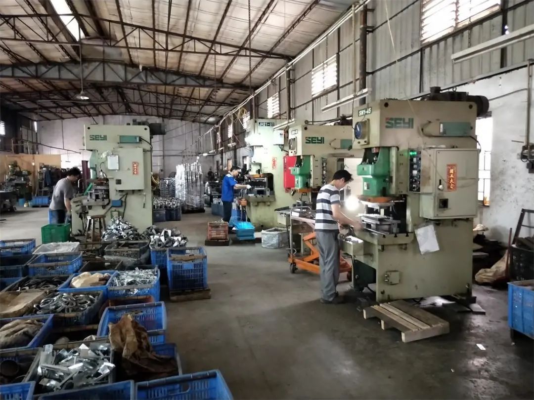 五金加工廠有機(jī)廢氣異味控制，Dejing的凈?除臭劑如何做到？